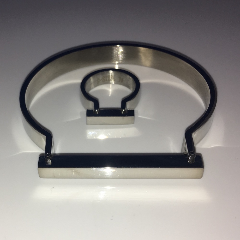 316L Titanium Steel Bangle C Hook Tight Clasp